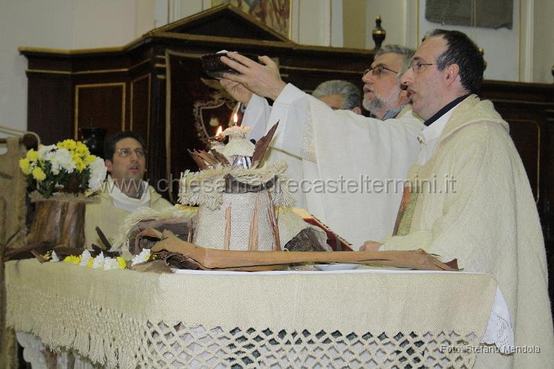 Immagine 222.jpg - 11Gennaio 2010 -  Celebrazione Eucaristica presieduta da padre Calogero Peri, Ofm Cappuccini.